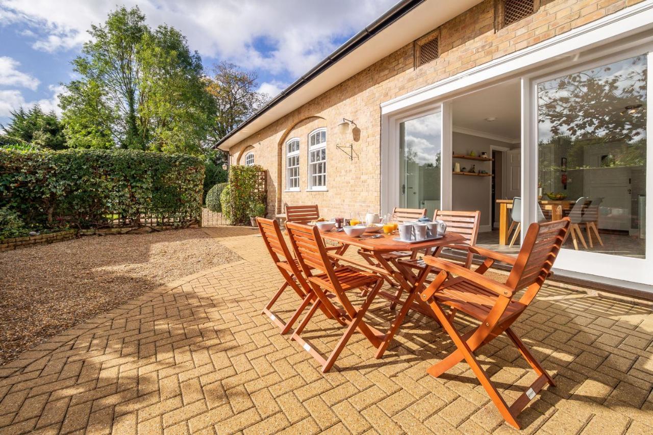 Maltings Lodge Chelsworth Екстер'єр фото